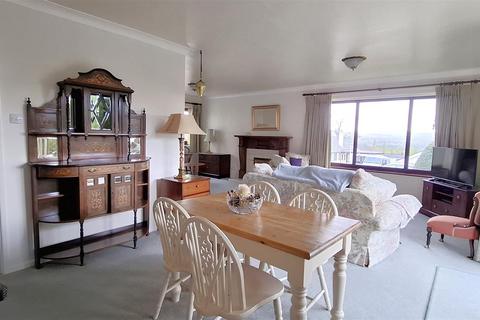 4 bedroom detached house for sale, Tremeirchion