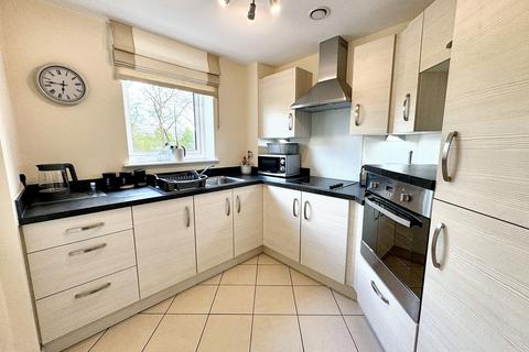 1 bedroom apartment for sale, Park View Road, Prestwich, M25