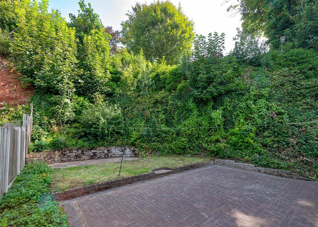 39 Alpine Way-external AUG25-3.jpg