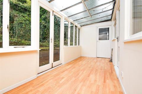 39 Alpine Way, Wolverhampton, WV3 9ED