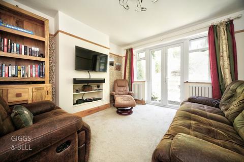 3 bedroom semi-detached house for sale, Knoll Rise, Luton, Bedfordshire, LU2