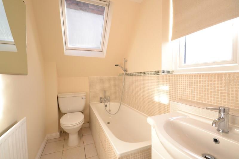 Bathroom 2.jpg