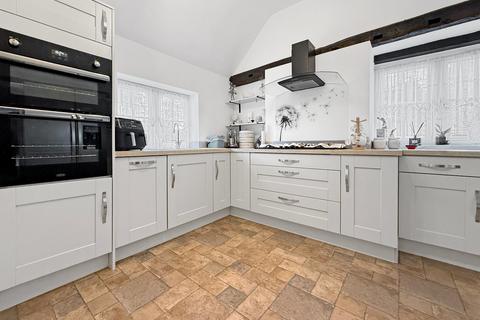 2 Tey Road, Earls Colne, Colchester, CO6 2LG
