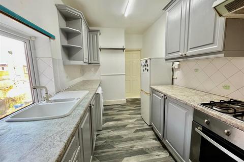 3 bedroom maisonette to rent, Nora Street, South Shields