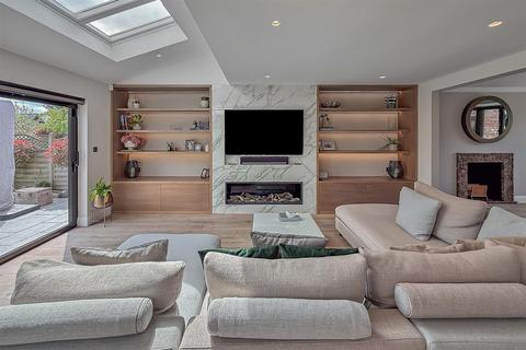 5 bedroom detached house for sale, Abbey Avenue, St. Albans