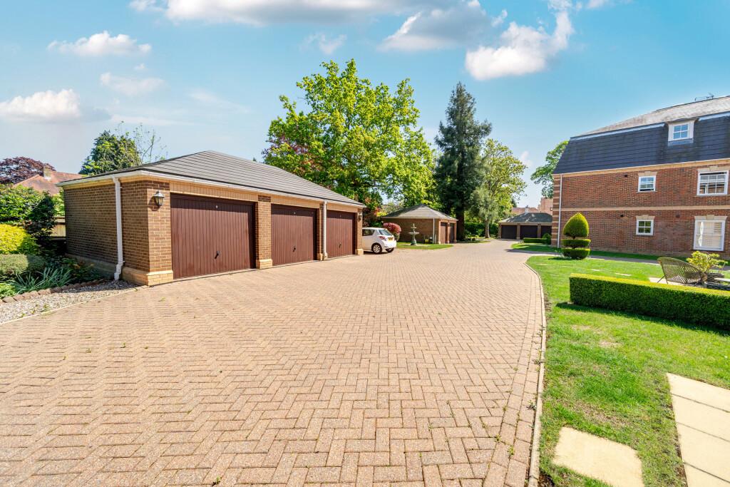 Garaging