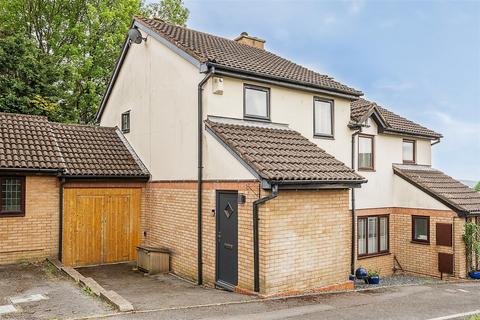 3 bedroom semi-detached house for sale, Bayleys Drive, Bristol