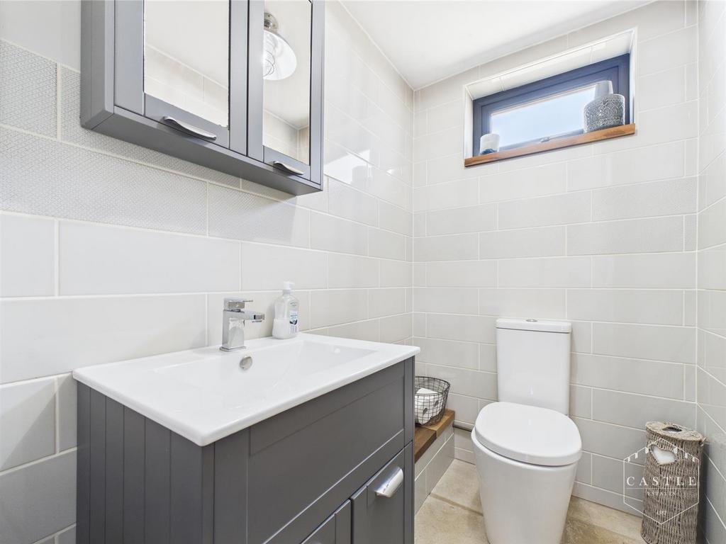 Guest cloakroom
