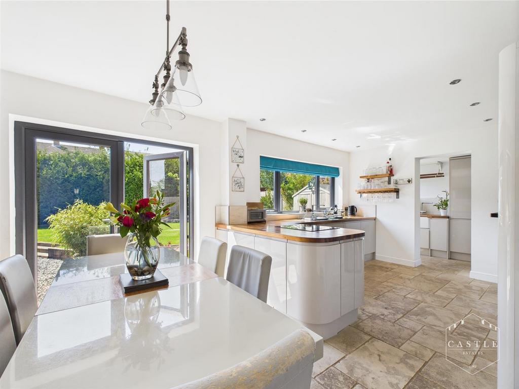 Breakfast kitchen