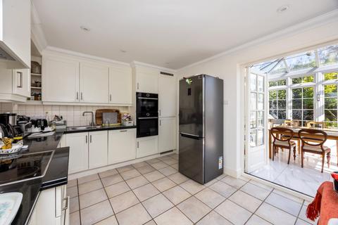 3 bedroom detached house for sale, Chartfield Place, Weybridge, Surrey, KT13