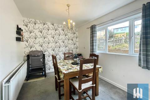 4 bedroom semi-detached house for sale, Banksfield Crescent, Mytholmroyd, Halifax, HX7