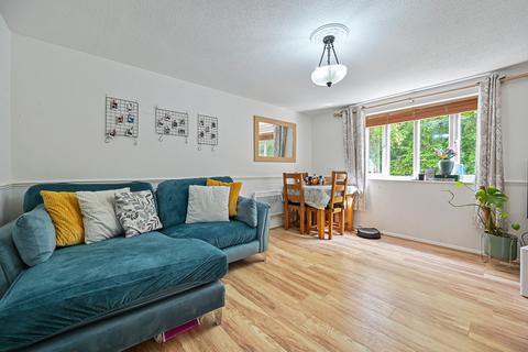 65 Chipstead Close, Sutton, SM2 6BF