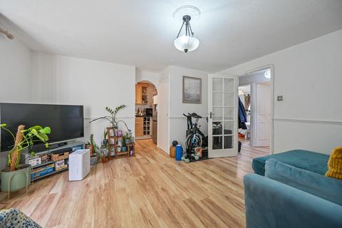 65 Chipstead Close, Sutton, SM2 6BF