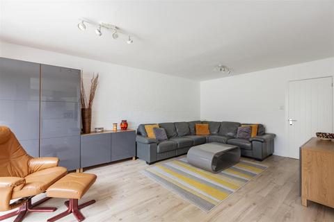 3 Over Minnis, New Ash Green, Longfield, DA3 8JA