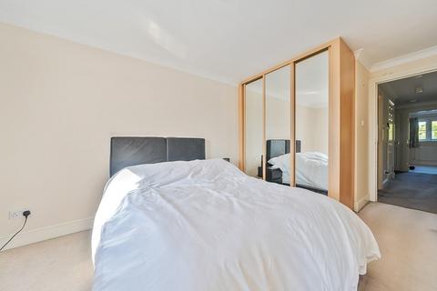 2 bedroom flat for sale, Horseshoe Bridge, St Denys, Southampton, Hampshire, SO17