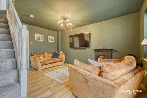 8 Cambridge Close, Langdon Hills, Basildon, SS16 6UW