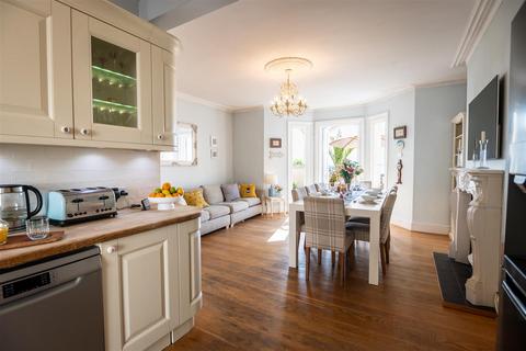 undefined, Bulkeley Terrace, Beaumaris