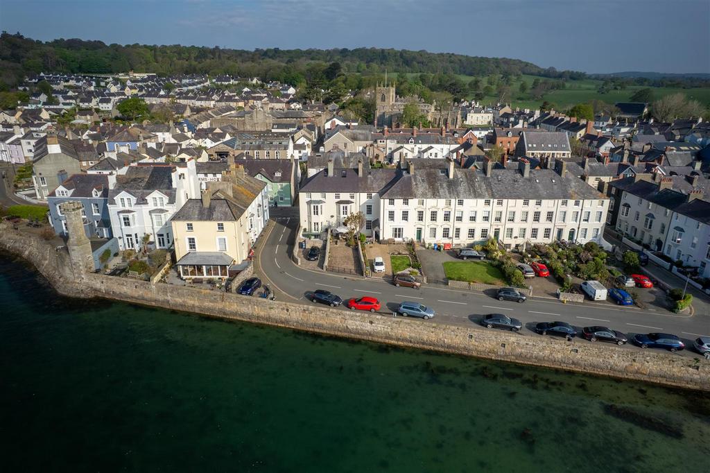 Exterior - 2 Bulkeley Terrace, Beaumaris-9.jpg