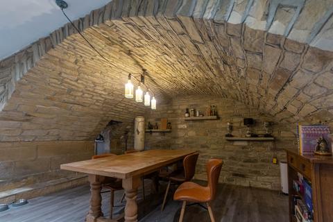 2 Aire View, Sandbeds, Keighley, BD20 5LH