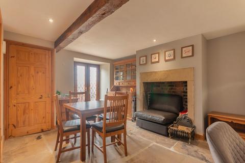 2 Aire View, Sandbeds, Keighley, BD20 5LH