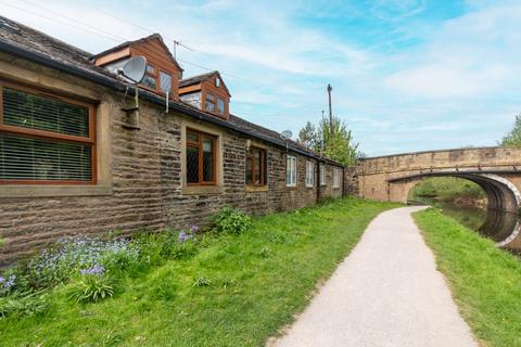 2 Aire View, Sandbeds, Keighley, BD20 5LH
