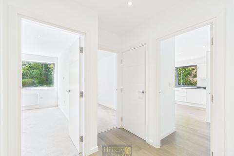 28, Regent House Hubert Road, Brentwood, CM14 4WL