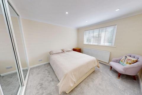 56 Beaumont Drive, Northampton, NN3 8PS