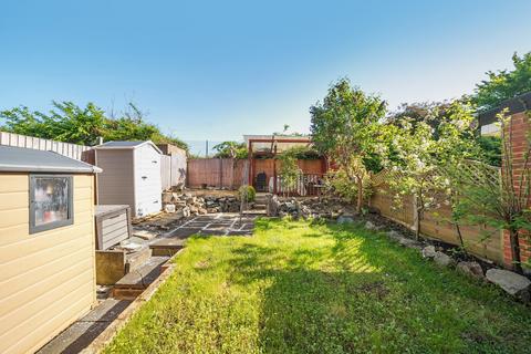 23 Redcar Close, Northolt, UB5 4EJ