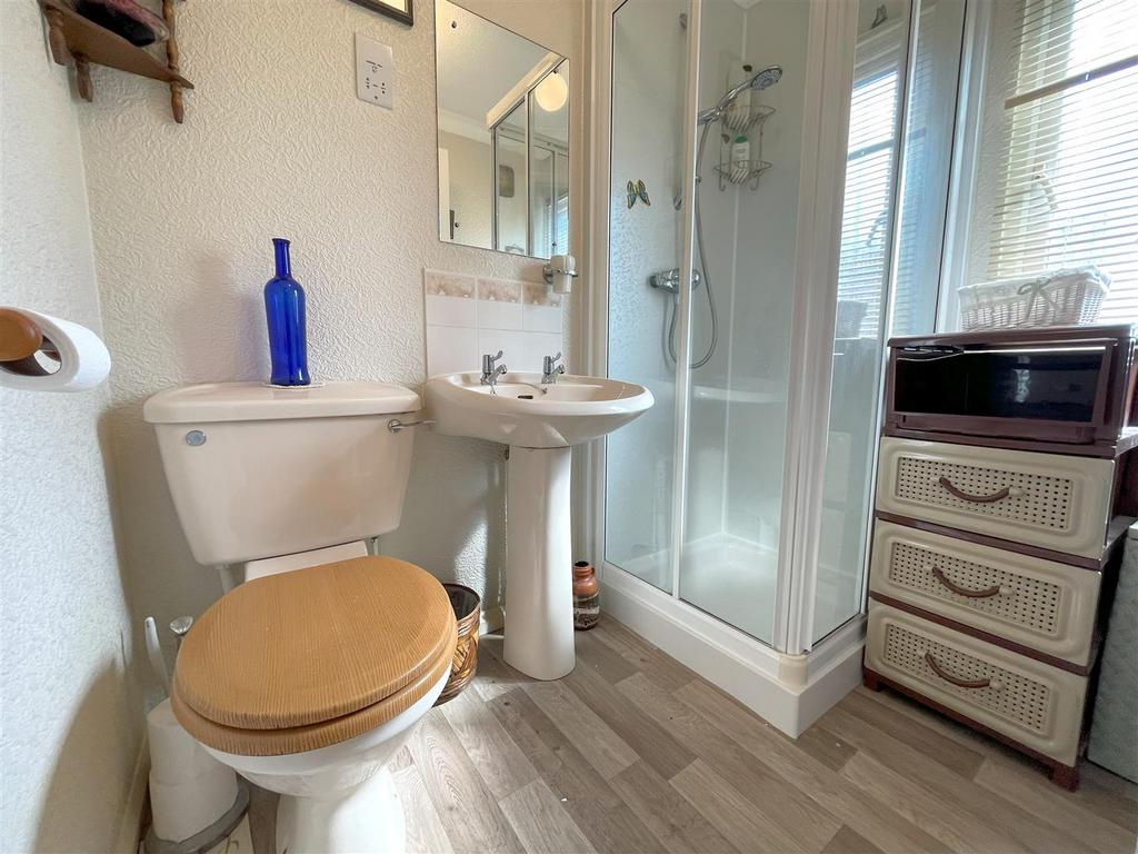 Ensuite.jpg