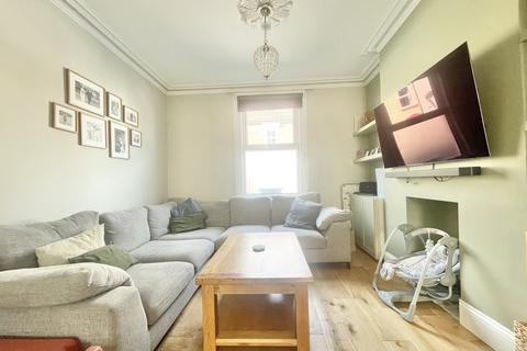 28 Cowick Road, Exeter, EX2 9BE