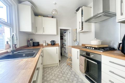 28 Cowick Road, Exeter, EX2 9BE