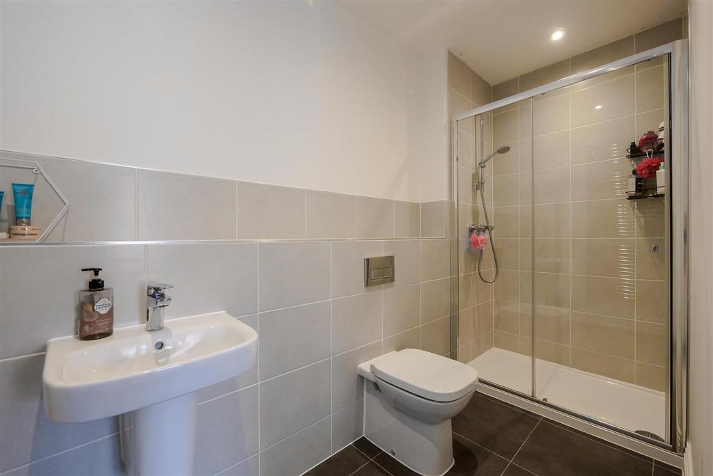 En-Suite (2)