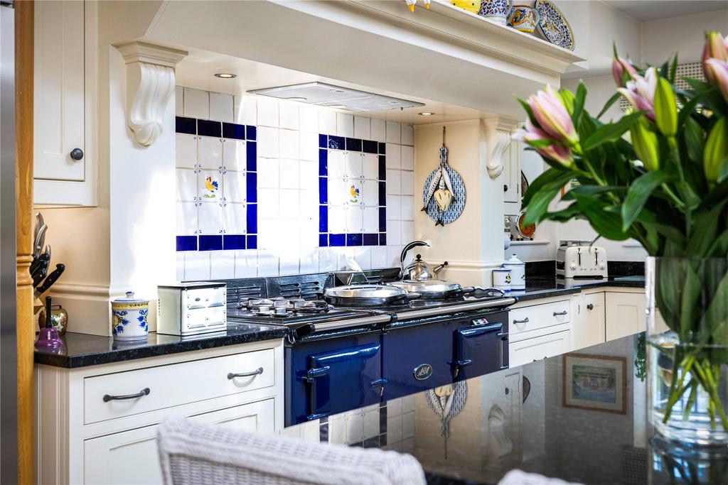 Kitchen Feature