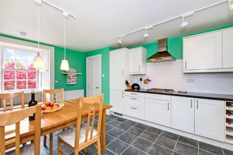 Blyth Hill Cottage Chapel Street, Alyth, Blairgowrie, PH11 8DA