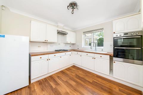 4 bedroom detached house for sale, Helted Way, Almondbury, HD5