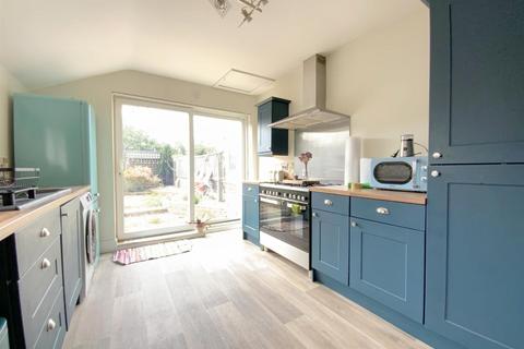 3 bedroom terraced house for sale, Welholme Road, Grimsby