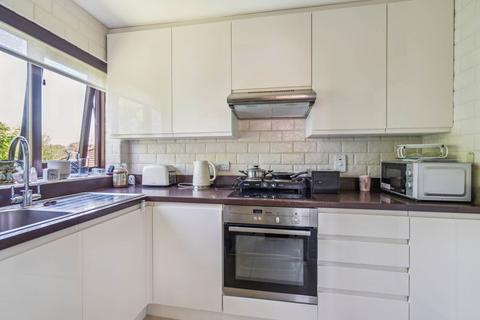 1 bedroom retirement property for sale, Meadowcroft, High Street,  Bushey