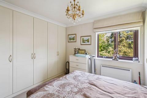 1 bedroom retirement property for sale, Meadowcroft, High Street,  Bushey