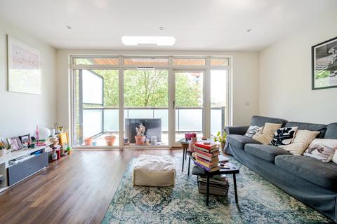 9 Packington Road, London, W3 8FB