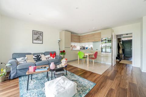 9 Packington Road, London, W3 8FB