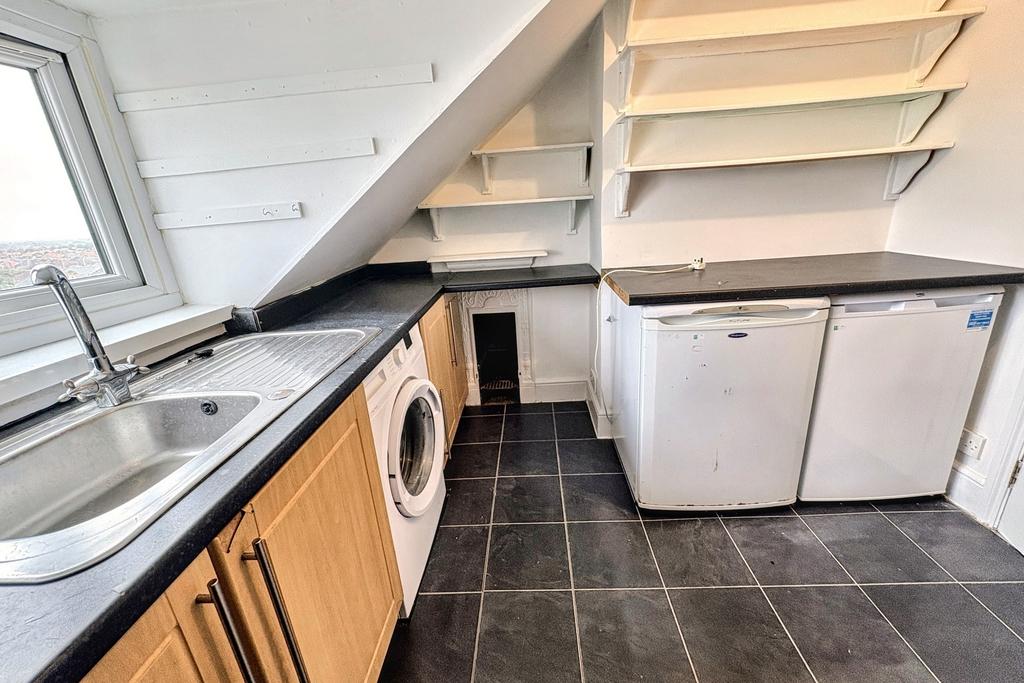 Apartment in Bournemouth - More