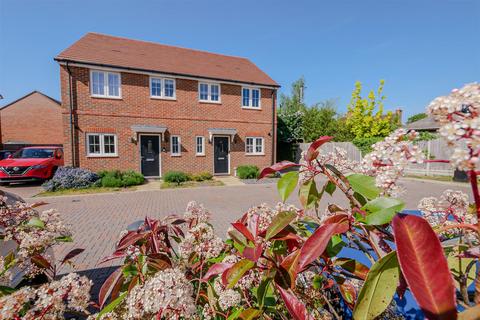 61 Bonners Mead, Benson, Wallingford, OX10 6EU