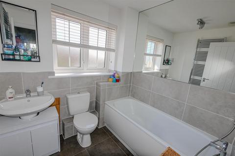 61 Bonners Mead, Benson, Wallingford, OX10 6EU