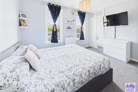 21 Gravesend Road, Rochester, ME2 3PH