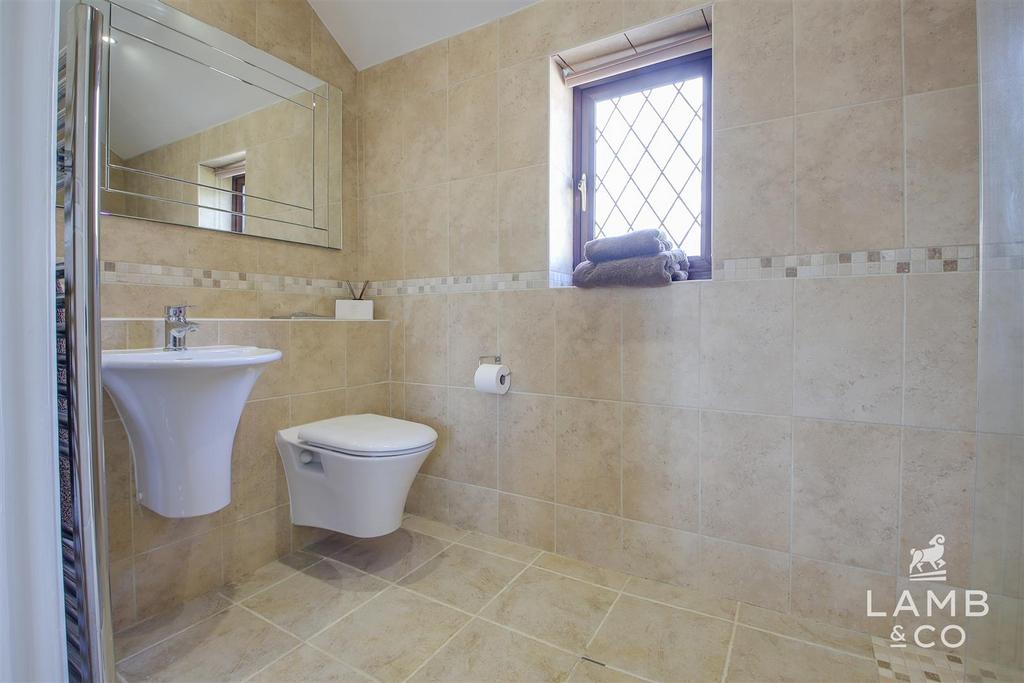 Ensuite