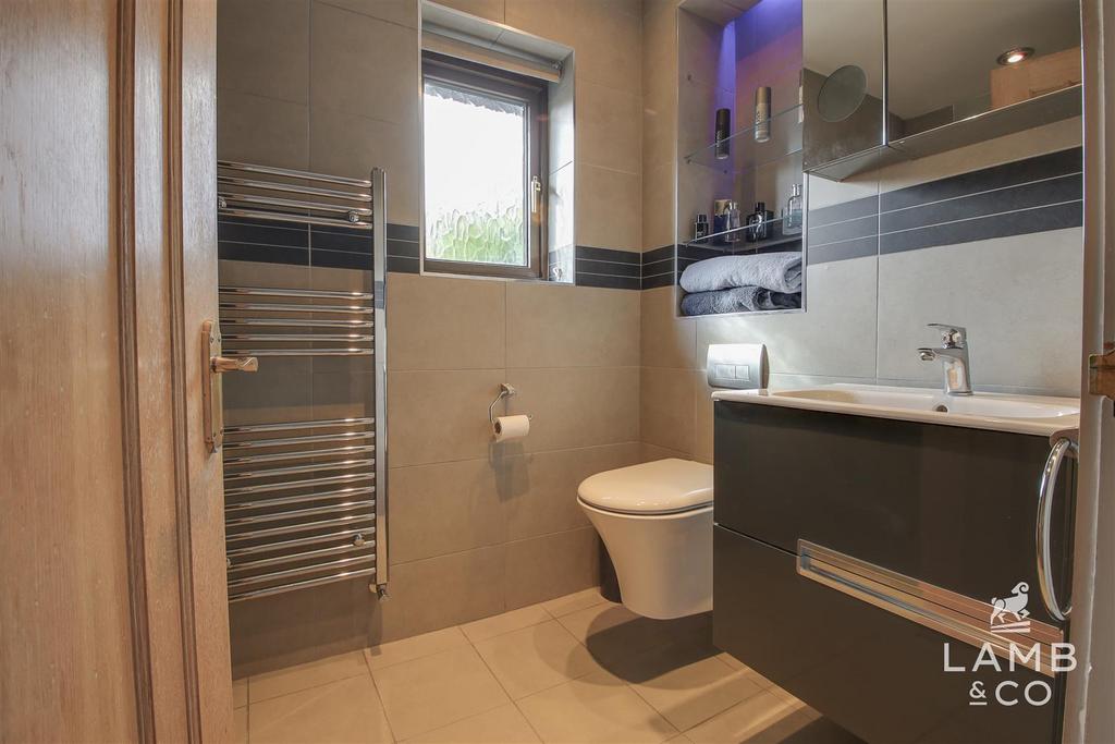 Ensuite