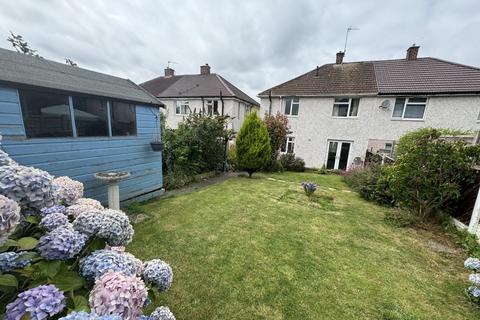 3 bedroom semi-detached house for sale, Hawthorne Avenue, Mastin Moor, Chesterfield, S43 3AT