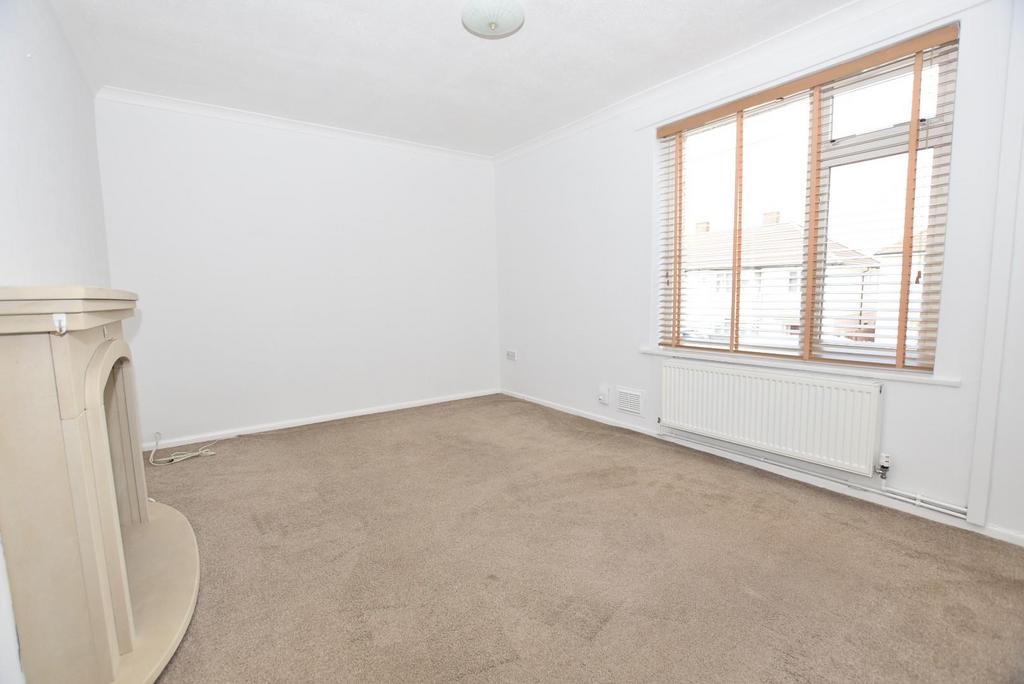 Living room 1.JPG