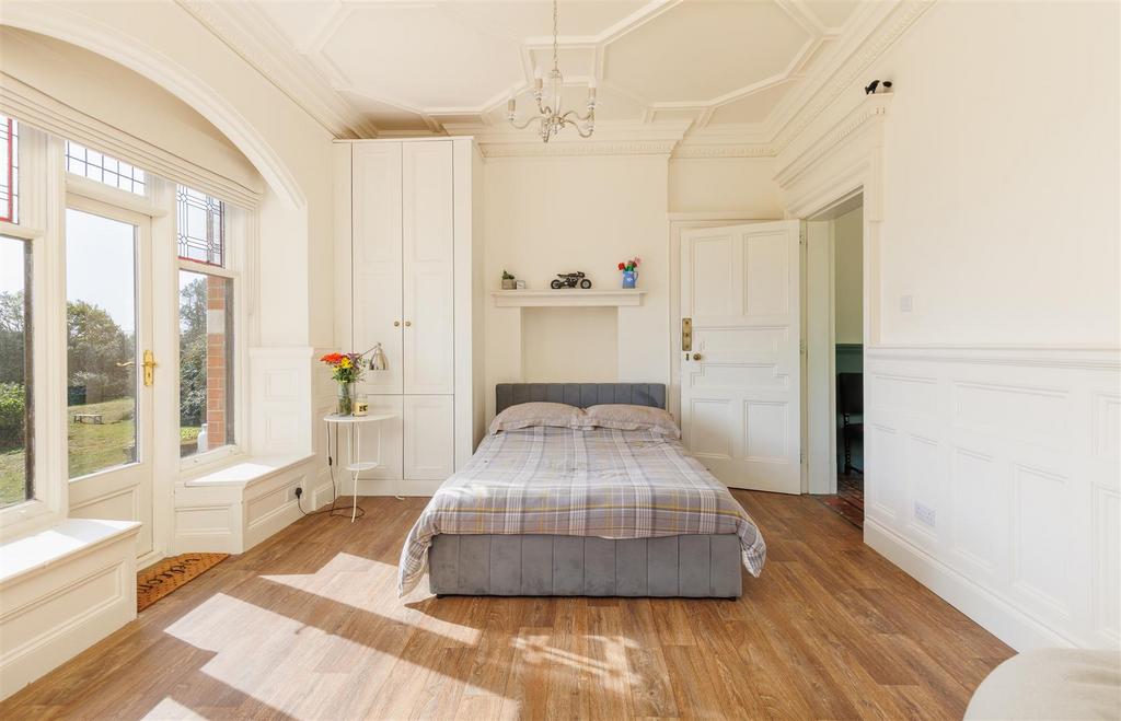 Bedroom 5/Snug