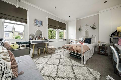38 Windsor Road, Teddington, TW11 0SF